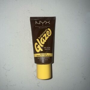 NYX Butter Glaze in Chocolate Butta